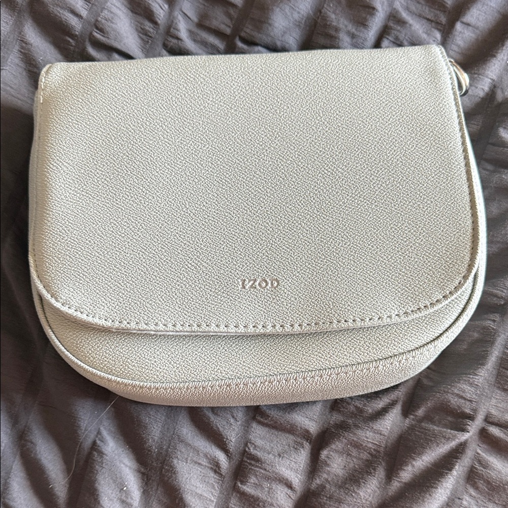 Izod Pebbled Crossbody Bag in Light Gray